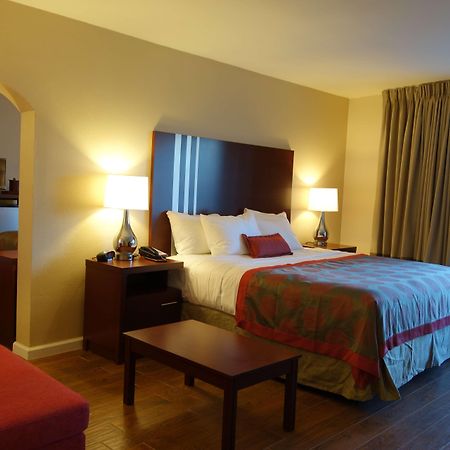 Ramada By Wyndham Sacramento Hotel North Highlands Buitenkant foto