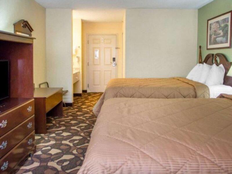 Ramada By Wyndham Sacramento Hotel North Highlands Buitenkant foto