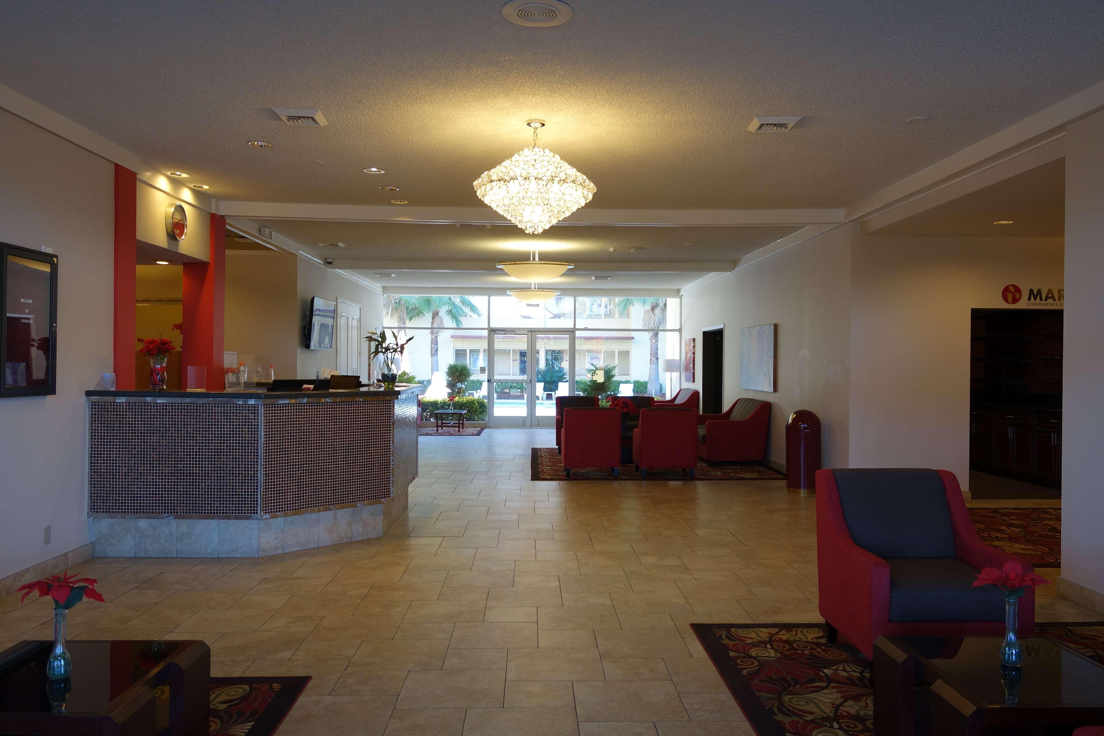 Ramada By Wyndham Sacramento Hotel North Highlands Buitenkant foto