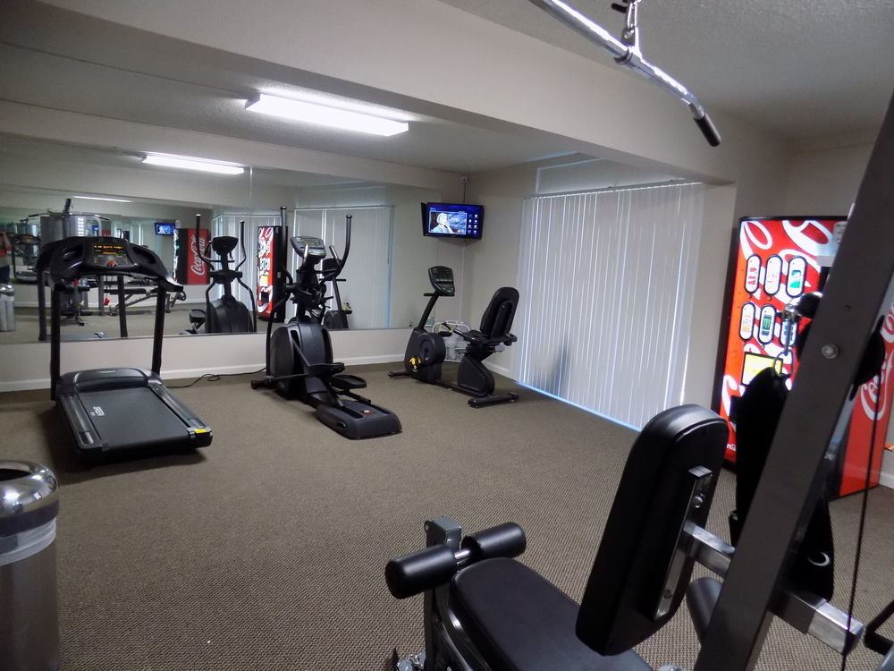 Ramada By Wyndham Sacramento Hotel North Highlands Buitenkant foto