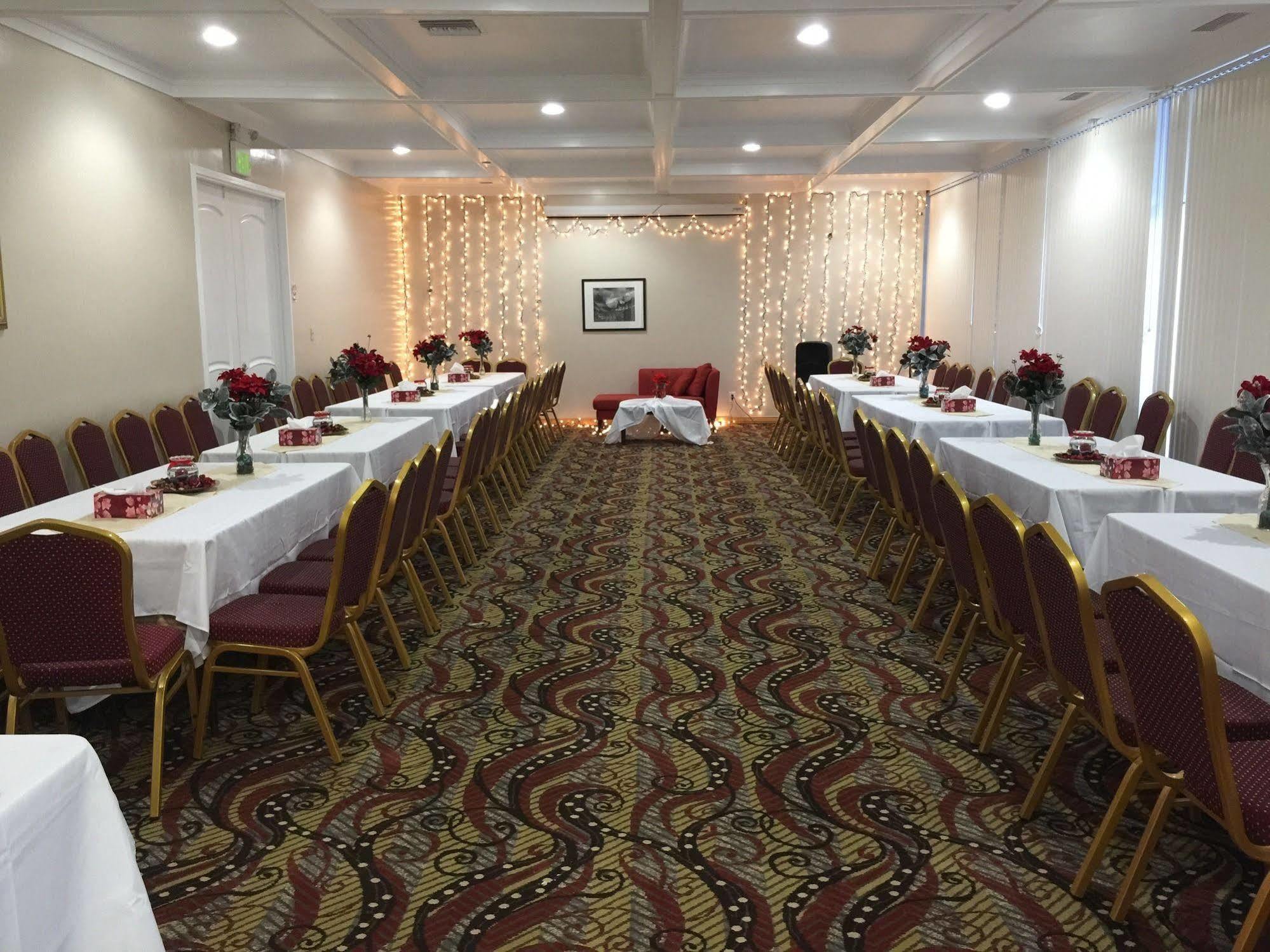 Ramada By Wyndham Sacramento Hotel North Highlands Buitenkant foto